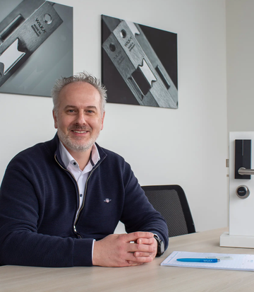 Eric Nicolas, chef de produit chez WILKA secteur électronique