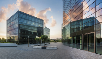 Systèmes de fermeture pour immeubles de bureaux de WILKA
